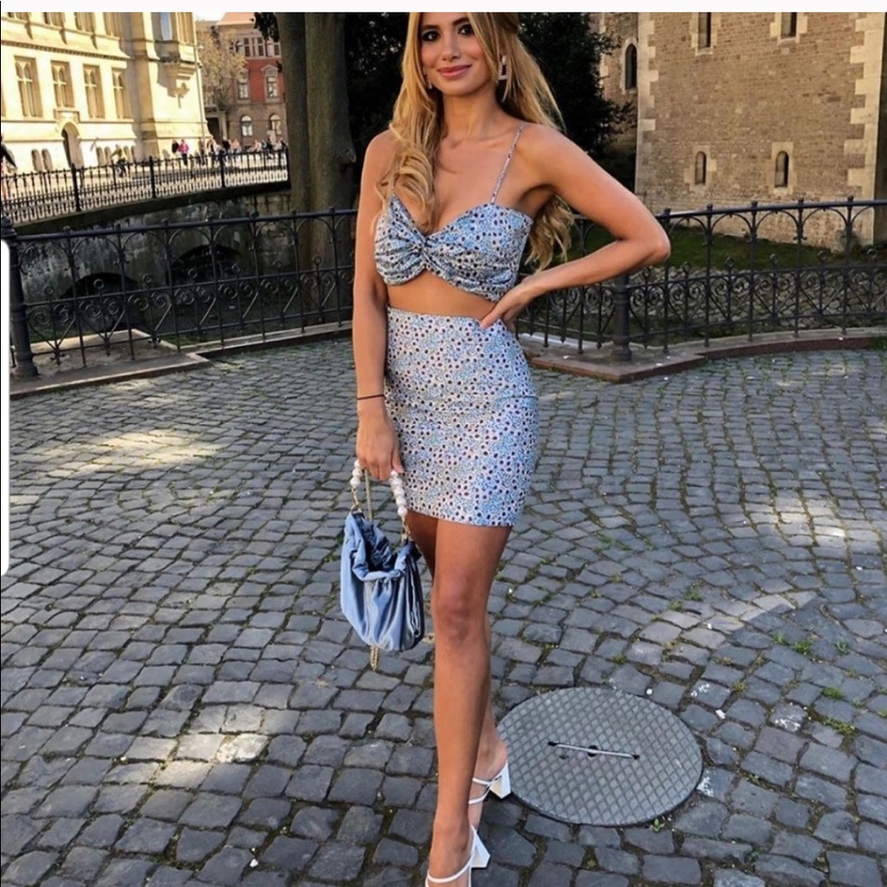 Zara two pieces (crop top and skirt)